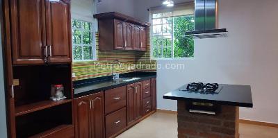 Casa de 5 alcobas en venta en Cerritos, Pereira, 600 m² · foto 13 de 16