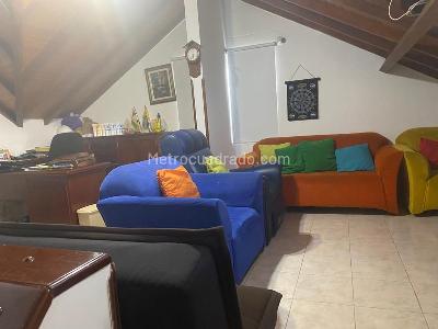 Casa de 4 alcobas en venta en Floridablanca, 140 m² · foto 12 de 14