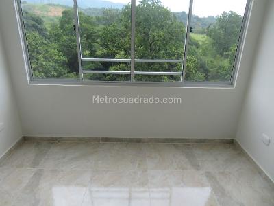 Apartamento en venta en La Paz, Floridablanca · foto 2 de 19