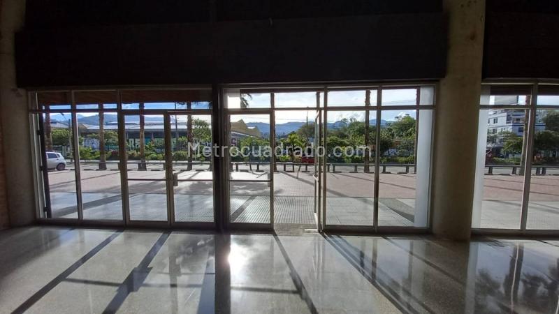 Local Comercial en Arriendo, Guayabal, Medellín - Więcej