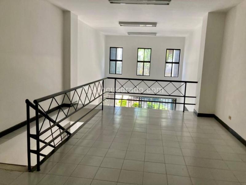 Local Comercial en Arriendo, Laureles, Medellín - Vista 4