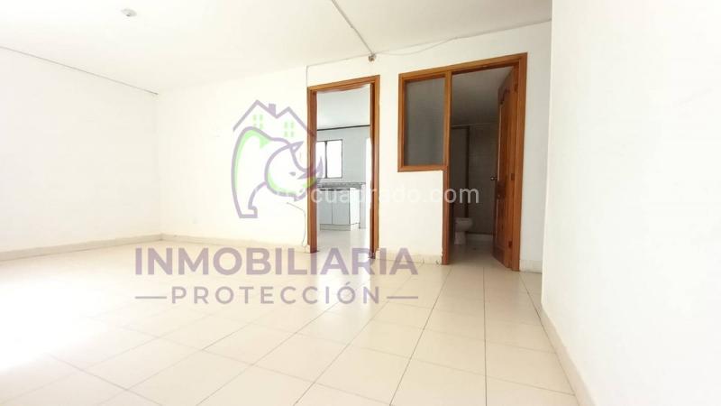 Casa Amplia con Gran Potencial en El Velódromo - 8