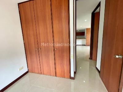 Apartamento de 2 alcobas en arriendo en Patio Bonito, Medellín, 60 m² · foto 7 de 20