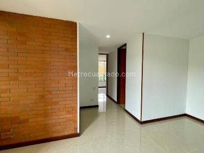 Apartamento de 2 alcobas en arriendo en Patio Bonito, Medellín, 60 m² · foto 12 de 20