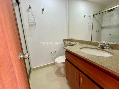 Apartamento de 2 alcobas en arriendo en Patio Bonito, Medellín, 60 m² · foto 14 de 20