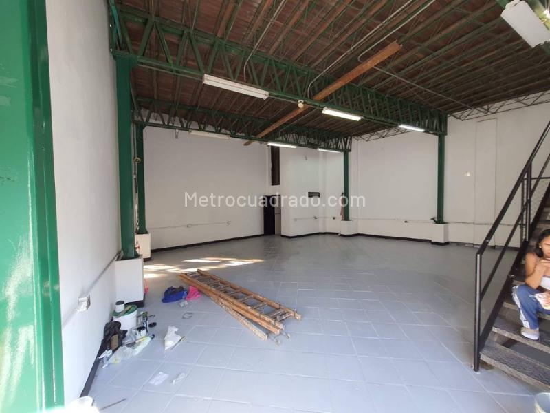 Bodega en Arriendo, Perpetuo Socorro, Medellín - Más