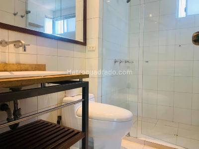 Apartaestudio en arriendo en Lalinde, Medellín, 59 m² · foto 14 de 19