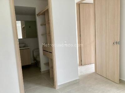 Apartamento de 2 alcobas en arriendo en Maria Auxiliadora, Sabaneta, 60 m² · foto 8 de 20