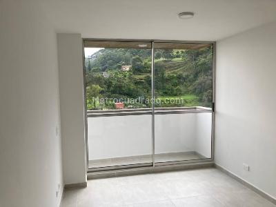 Apartamento de 2 alcobas en arriendo en Maria Auxiliadora, Sabaneta, 60 m² · foto 10 de 20