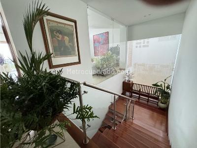Casa de 4 alcobas en venta en Cristales, Cali, 475 m² · foto 6 de 20