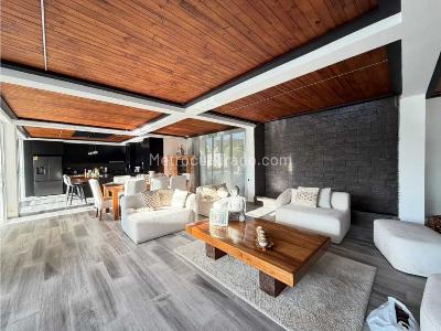 Casa de 5 alcobas en venta en Rozo, Palmira, 700 m² · foto 3 de 20