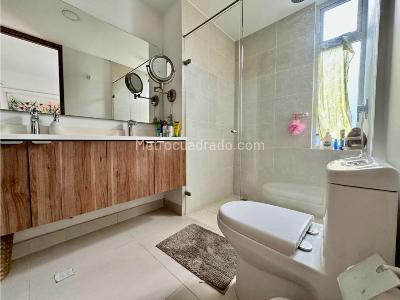 Apartamento de 3 alcobas en venta en Menga, Cali, 175 m² · foto 8 de 20