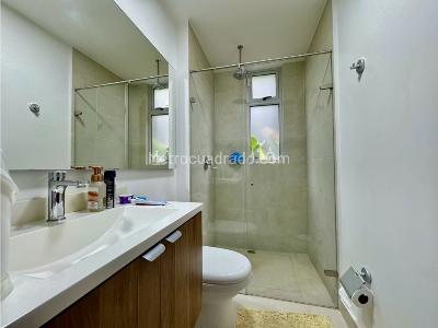 Apartamento de 3 alcobas en venta en Menga, Cali, 175 m² · foto 15 de 20