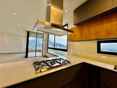 Apartamento de 3 alcobas en venta en Bellavista, Cali, 250 m² · foto 2 de 20