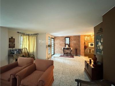 Casa de 4 alcobas en venta en Santa Rita, Cali, 510 m² · foto 3 de 20