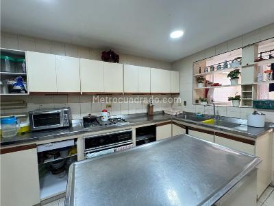 Casa de 4 alcobas en venta en Santa Rita, Cali, 510 m² · foto 12 de 20