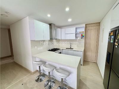 Apartamento de 3 alcobas en venta en Cristales, Cali, 107 m² · foto 10 de 20