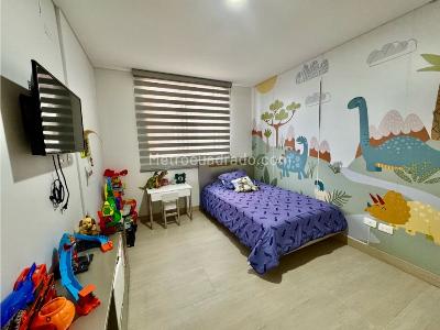 Apartamento de 3 alcobas en venta en Cristales, Cali, 107 m² · foto 12 de 20