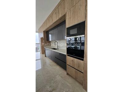 Apartamento de 3 alcobas en venta en Santa Monica, Cali, 217 m² · foto 2 de 20