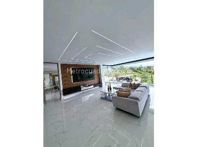 Casa de 5 alcobas en venta en Via Al Mar, Cali · foto 18 de 20