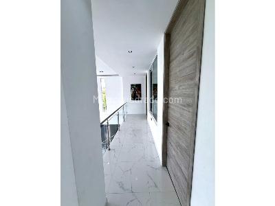 Casa de 5 alcobas en venta en Via Al Mar, Cali · foto 8 de 20