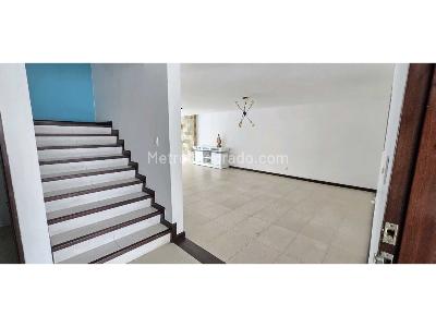 Casa de 4 alcobas en venta en La Flora, Cali, 450 m² · foto 6 de 20