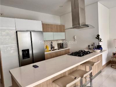 Apartamento de 3 alcobas en venta en Bellavista, Cali, 135 m² · foto 5 de 20