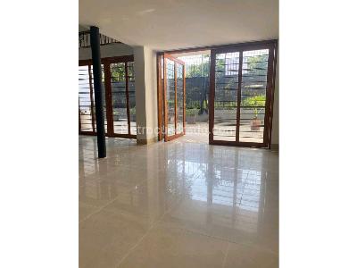 Casa de 4 alcobas en venta en La Flora, Cali, 400 m² · foto 1 de 20