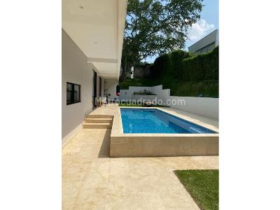 Casa de 3 alcobas en venta en Aguacatal, Cali, 270 m² · foto 2 de 9