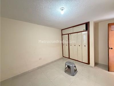 Casa de 4 alcobas en venta en Siete De Agosto, Cali, 162 m² · foto 4 de 17