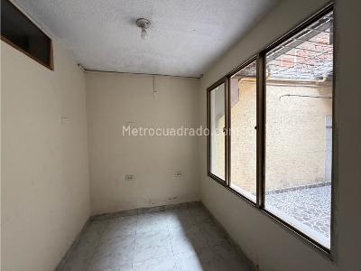 Casa de 4 alcobas en venta en Siete De Agosto, Cali, 162 m² · foto 7 de 17