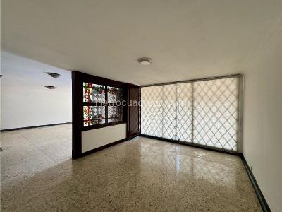 Casa de 3 alcobas en venta en La Arboleda, Cali, 420 m² · foto 3 de 18