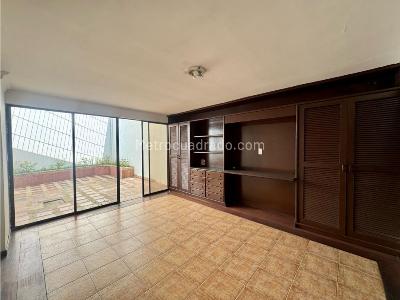 Casa de 3 alcobas en venta en La Arboleda, Cali, 420 m² · foto 8 de 18