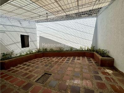Casa de 3 alcobas en venta en La Arboleda, Cali, 420 m² · foto 9 de 18
