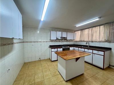 Casa de 3 alcobas en venta en La Arboleda, Cali, 420 m² · foto 10 de 18