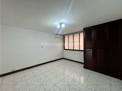Casa de 3 alcobas en venta en La Arboleda, Cali, 420 m² · foto 11 de 18
