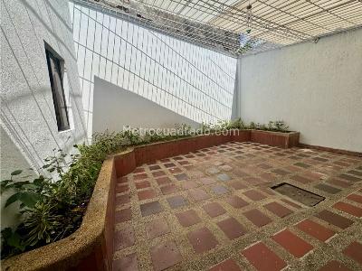 Casa de 3 alcobas en venta en La Arboleda, Cali, 420 m² · foto 12 de 18