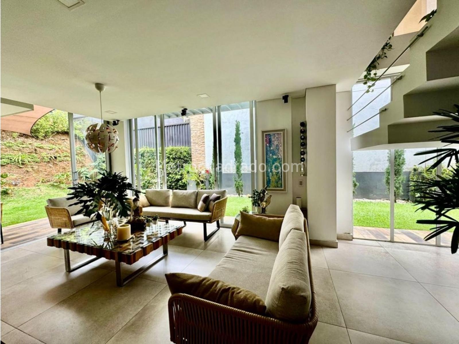 Casa de 4 habitaciones en arriendo en Pance, Cali — imagen 1 de 20