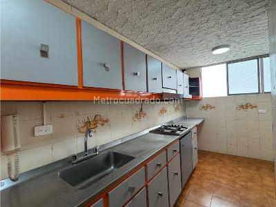 Apartamento de 2 alcobas en venta en Granada, Cali, 95 m² · foto 4 de 13