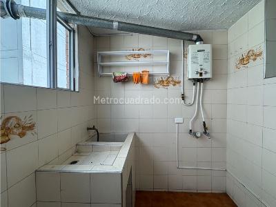 Apartamento de 2 alcobas en venta en Granada, Cali, 95 m² · foto 5 de 13