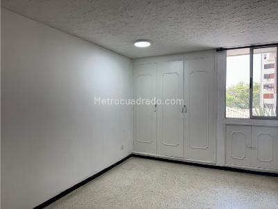 Apartamento de 2 alcobas en venta en Granada, Cali, 95 m² · foto 6 de 13