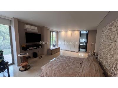 Casa de 5 alcobas en venta en Aguacatal, Cali, 320 m² · foto 12 de 14