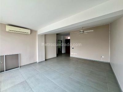 Casa de 4 alcobas en venta en Cristales, Cali, 450 m² · foto 8 de 20