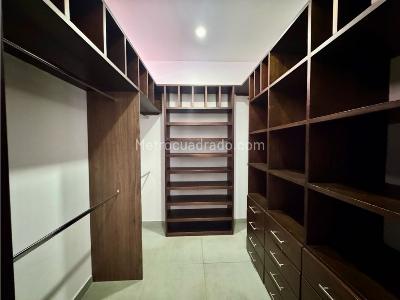 Casa de 4 alcobas en venta en Cristales, Cali, 450 m² · foto 14 de 20