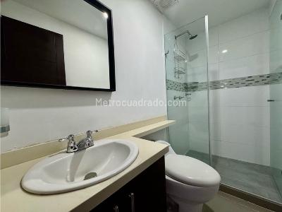 Casa de 4 alcobas en venta en Cristales, Cali, 450 m² · foto 17 de 20