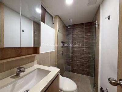 Apartamento de 3 alcobas en arriendo en La Flora, Cali, 85 m² · foto 2 de 5