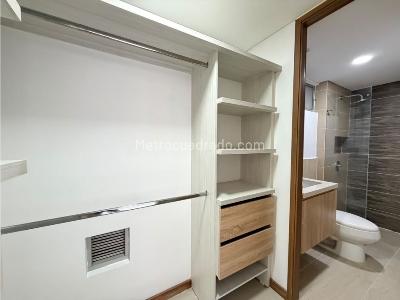 Apartamento de 3 alcobas en arriendo en La Flora, Cali, 85 m² · foto 3 de 5