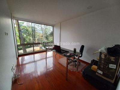 Casa de 3 alcobas en venta en Cerros De Provensa, Bogotá, 189 m² · foto 14 de 20