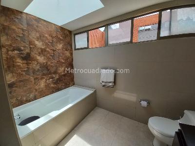 Casa de 3 alcobas en venta en Cerros De Provensa, Bogotá, 189 m² · foto 19 de 20