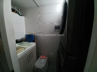 Apartamento de 3 alcobas en venta en La Felicidad, Bogotá, 52 m² · foto 4 de 19